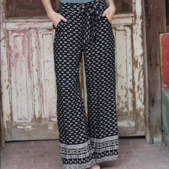COMFORTABLE WIDE LEG TIE FRONT PANTS - Picture 5 of 12